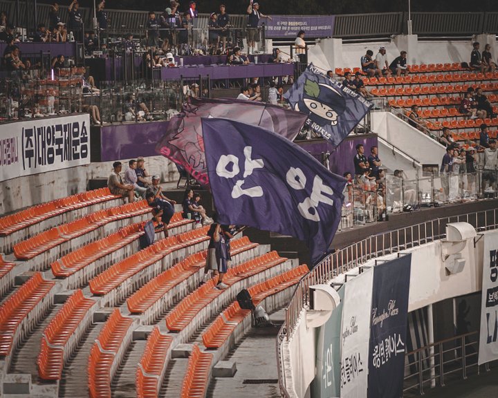 두고두고 생각하다가 마음이 불편해서 간만에 사진말고 뻘글입니다. 